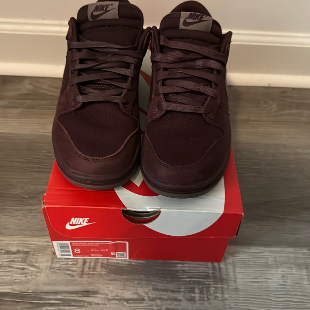 SB dunks like new